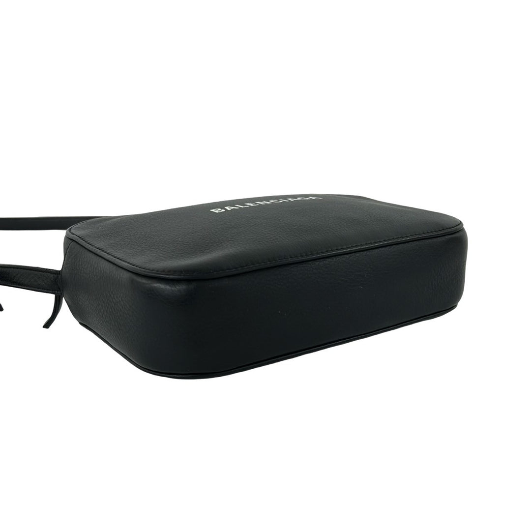 Shoulder Bag Balenciaga Everyday Camera Bag