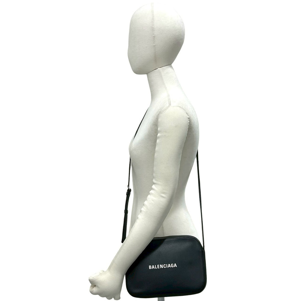 Shoulder Bag Balenciaga Everyday Camera Bag