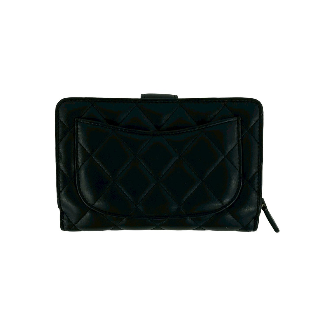 bifold wallet chanel