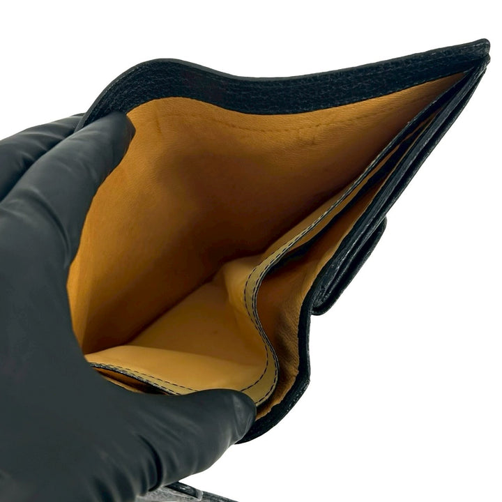 trifold wallet gucci