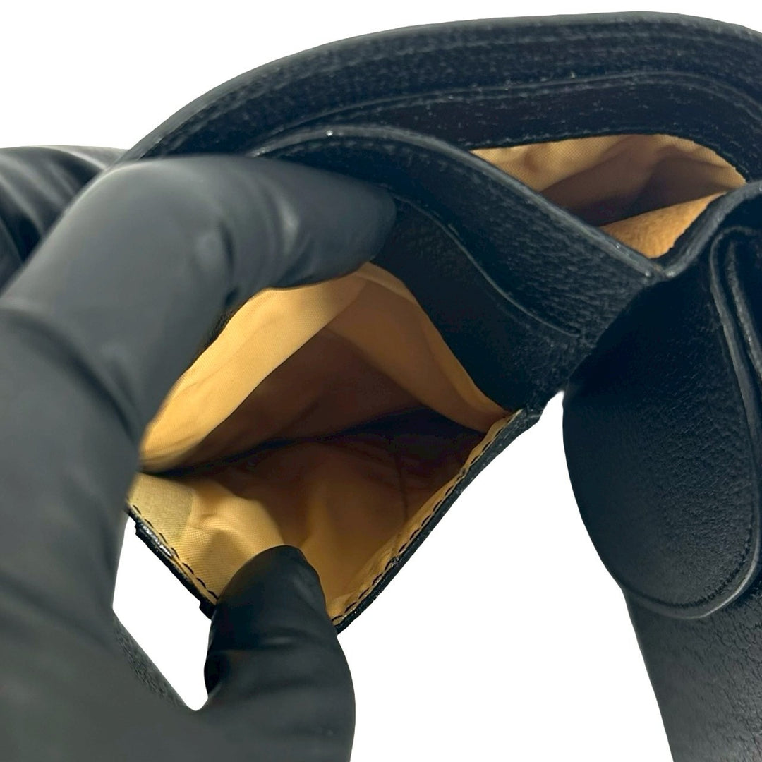 trifold wallet gucci