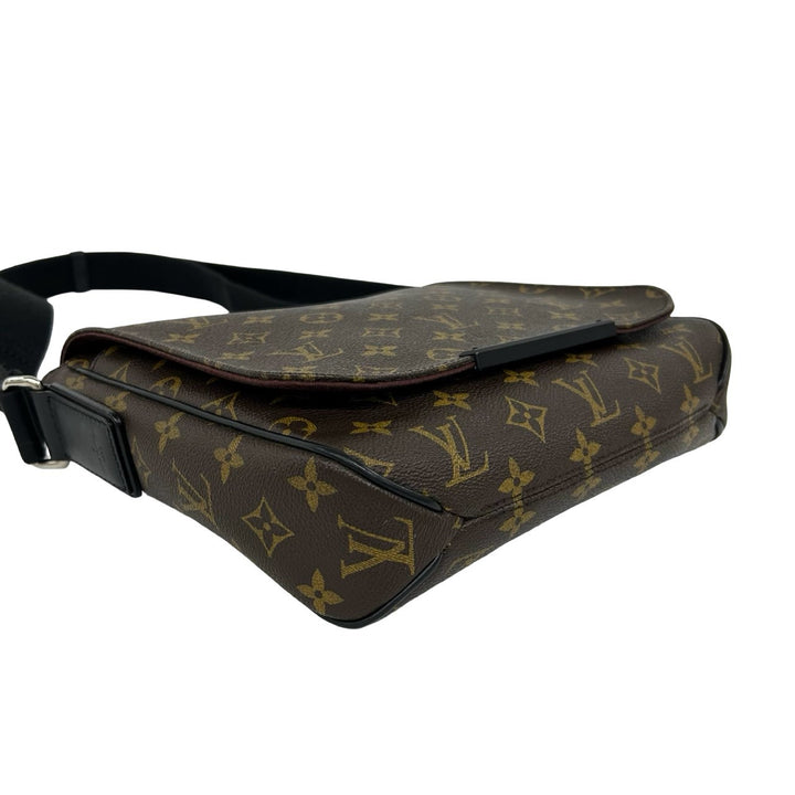 肩背包 Louis Vuitton District PM