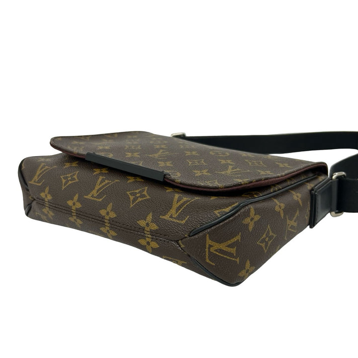 肩背包 Louis Vuitton District PM