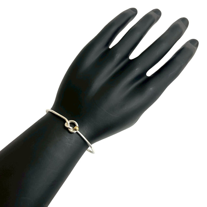blurRubbingTiffany hook and eye bangle
