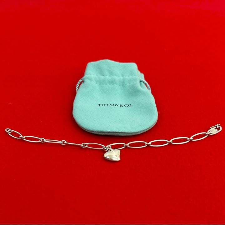 blurRubbingTiffany Curved Heart