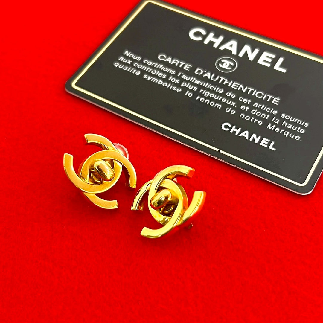 earrings chanel