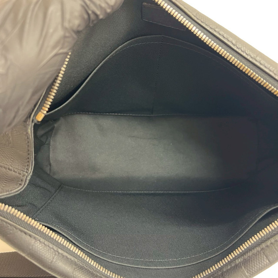 Shoulder bag Louis Vuitton Discovery Messenger PM
