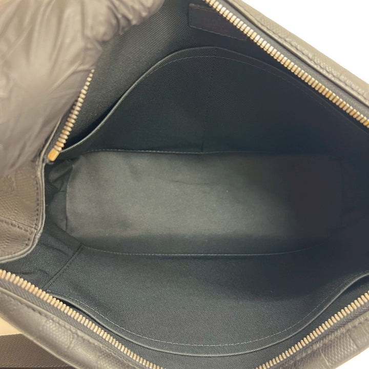 Shoulder bag Louis Vuitton Discovery Messenger PM
