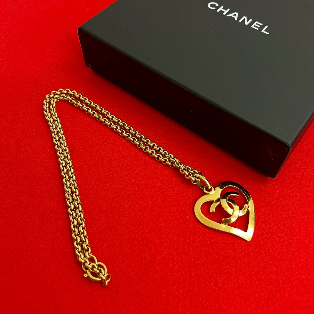 necklace chanel