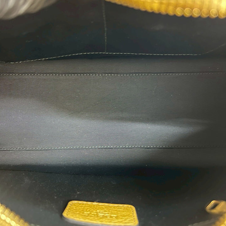 shoulder bag loewe heritage