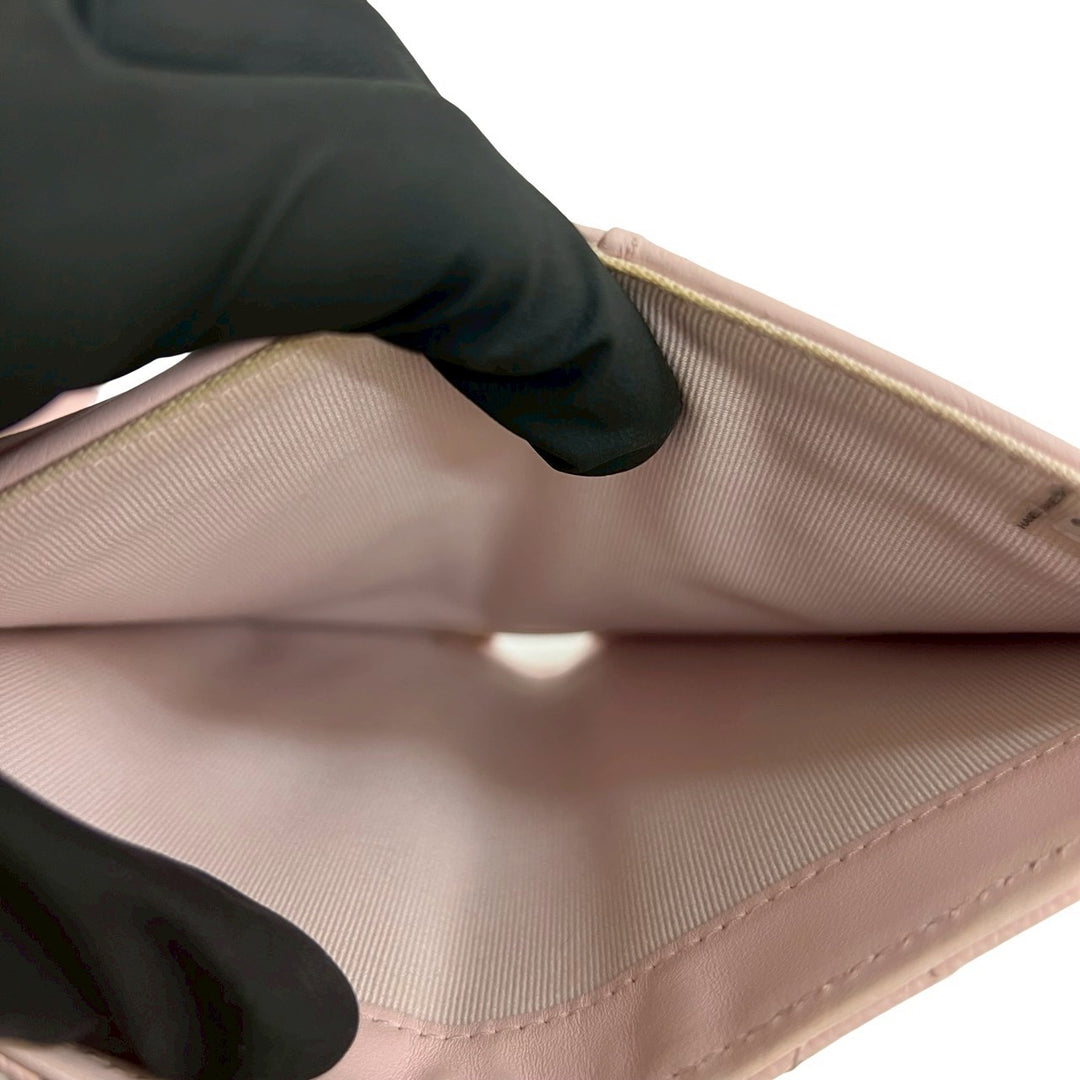 bifold wallet chanel