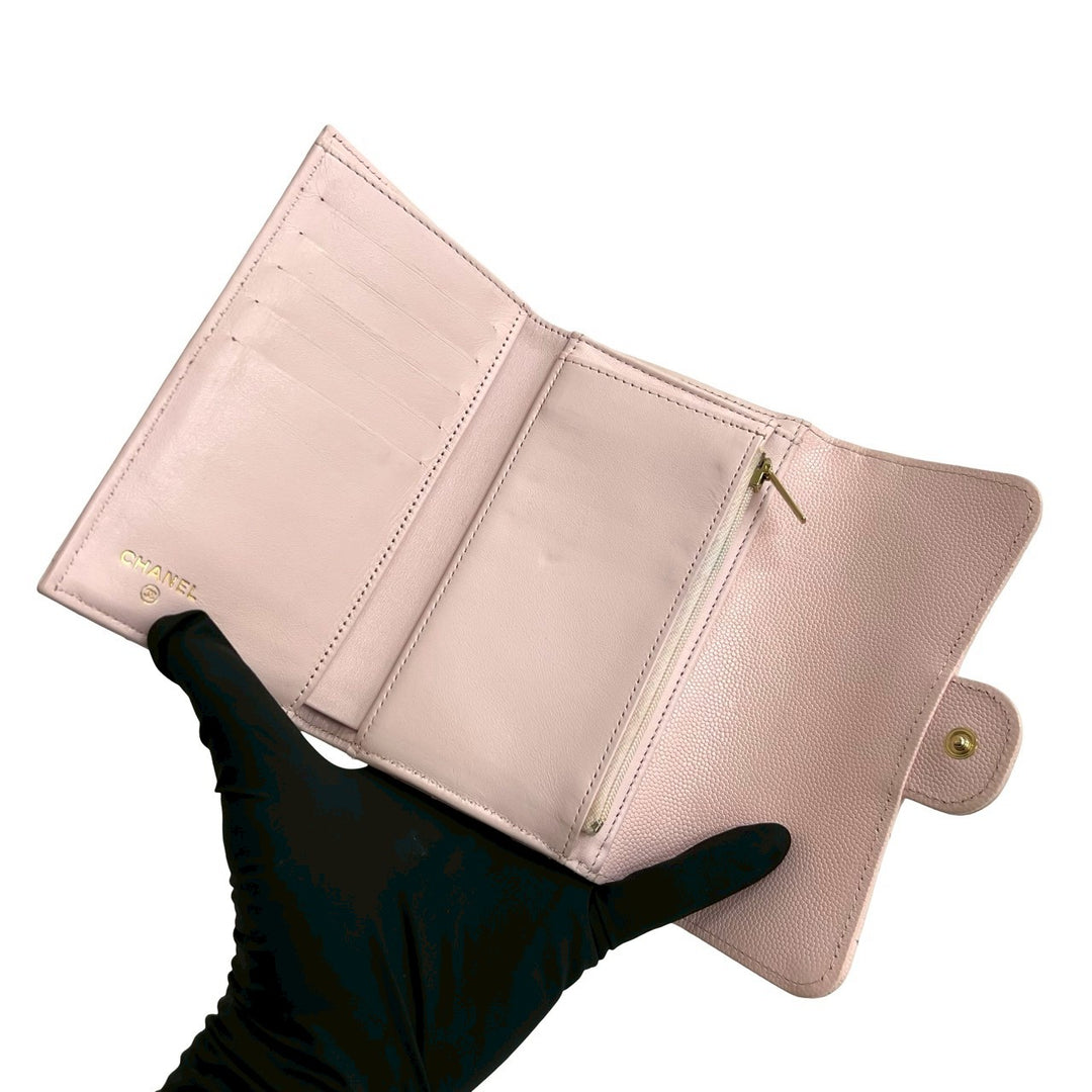 bifold wallet chanel