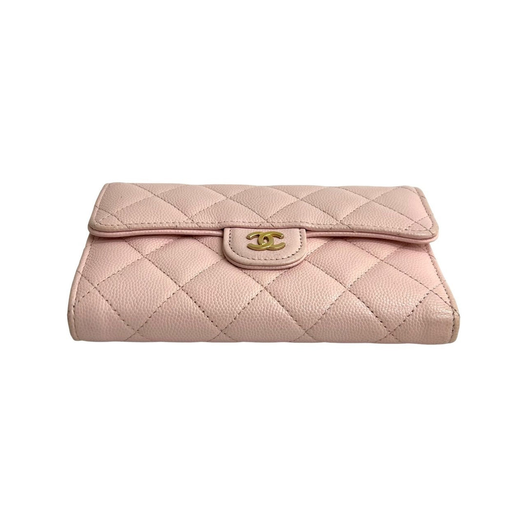 bifold wallet chanel