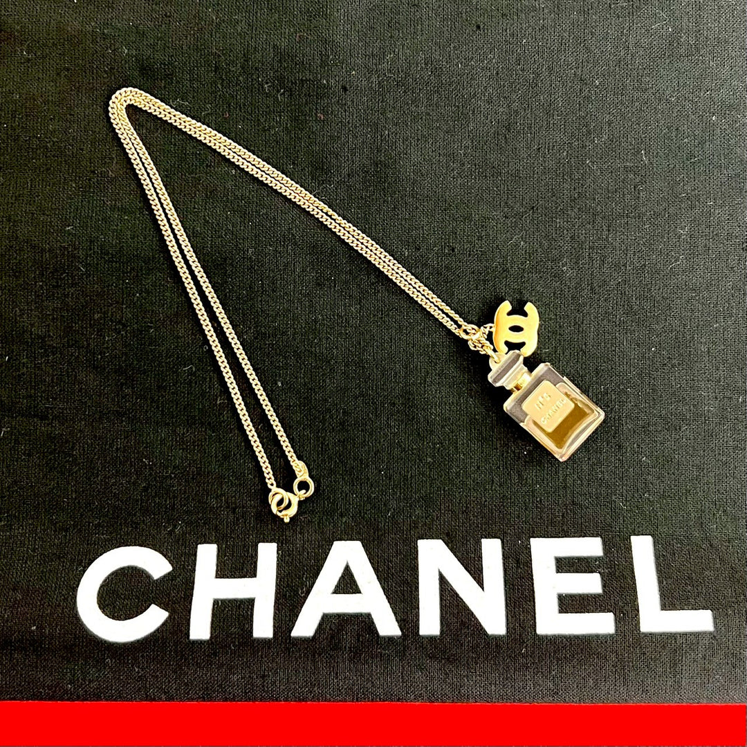 necklace chanel