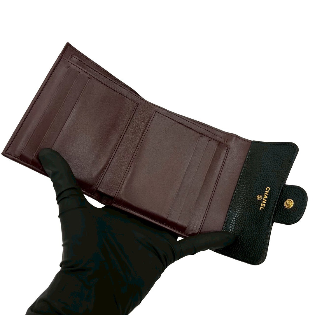 trifold wallet chanel