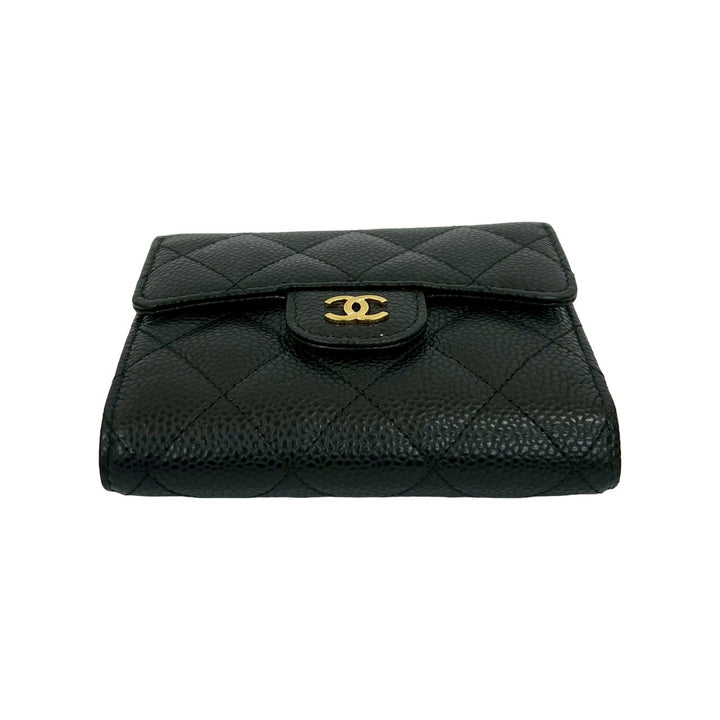 trifold wallet chanel