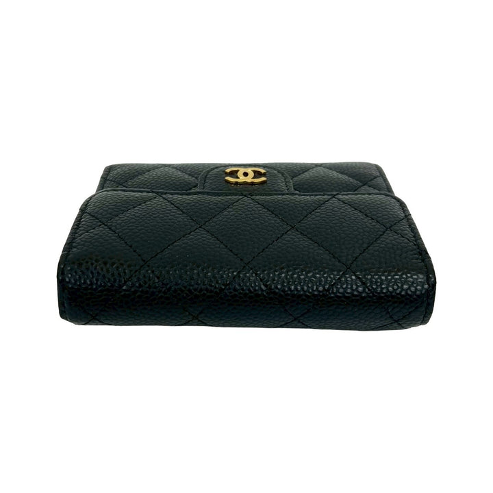 trifold wallet chanel