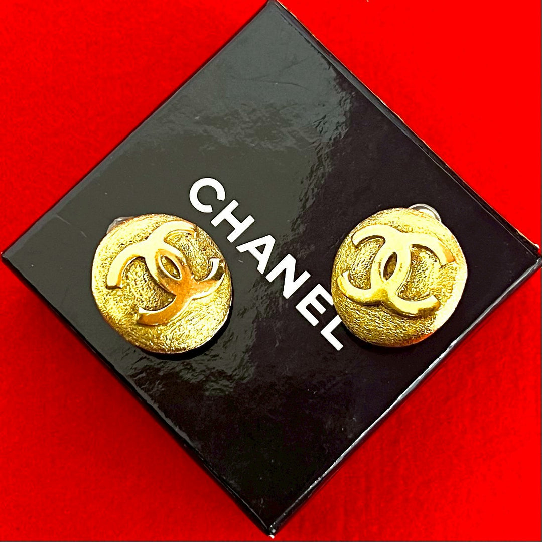 earrings chanel