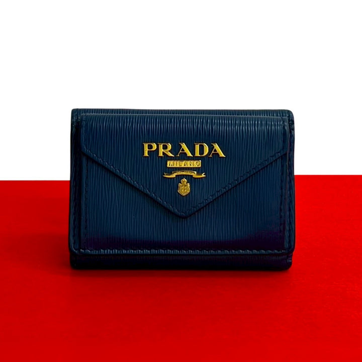 trifold wallet prada