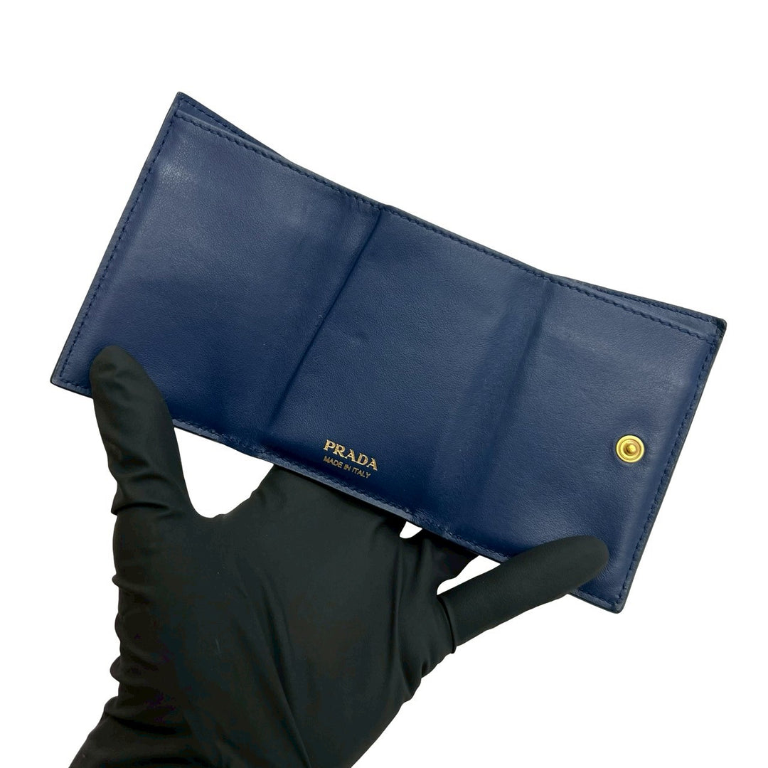 trifold wallet prada
