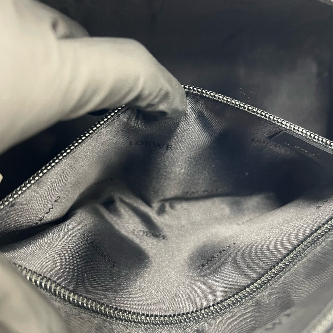 手提包 Loewe 亞馬遜 28