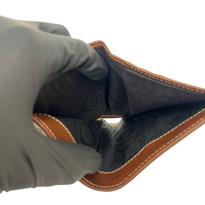 trifold wallet gucci