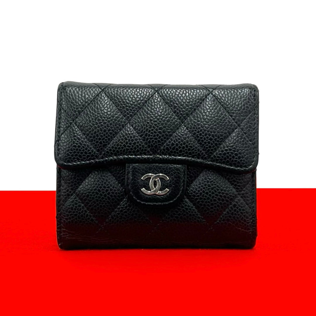 trifold wallet chanel
