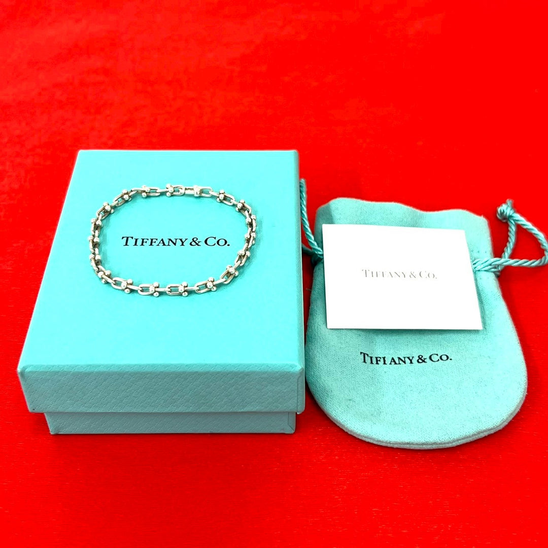 blurRubbingTiffany Hardware Microlink BrakeRubbingCut