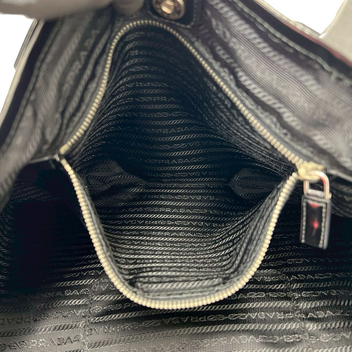 トートバッグ プラダ