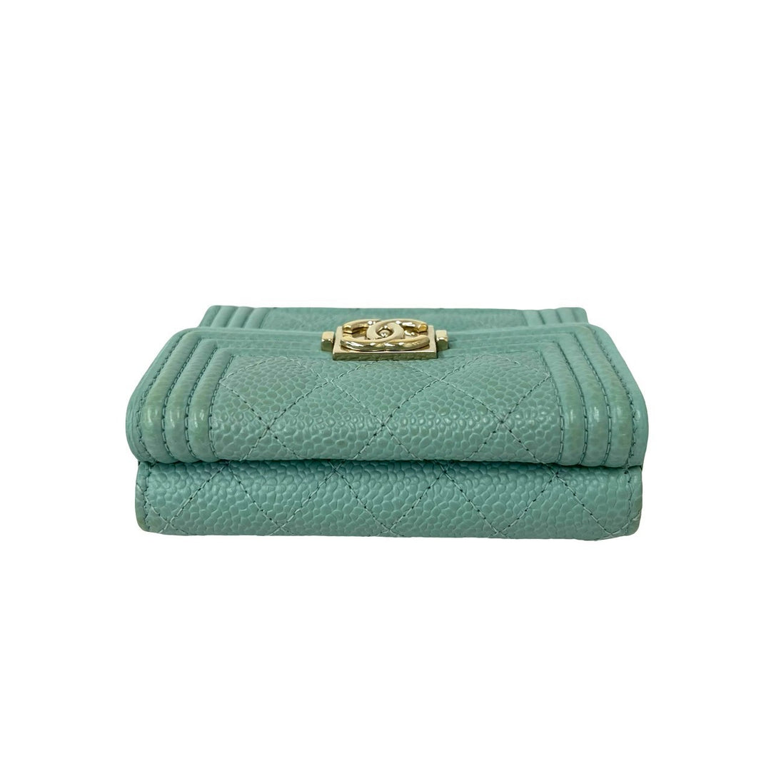 trifold wallet chanel