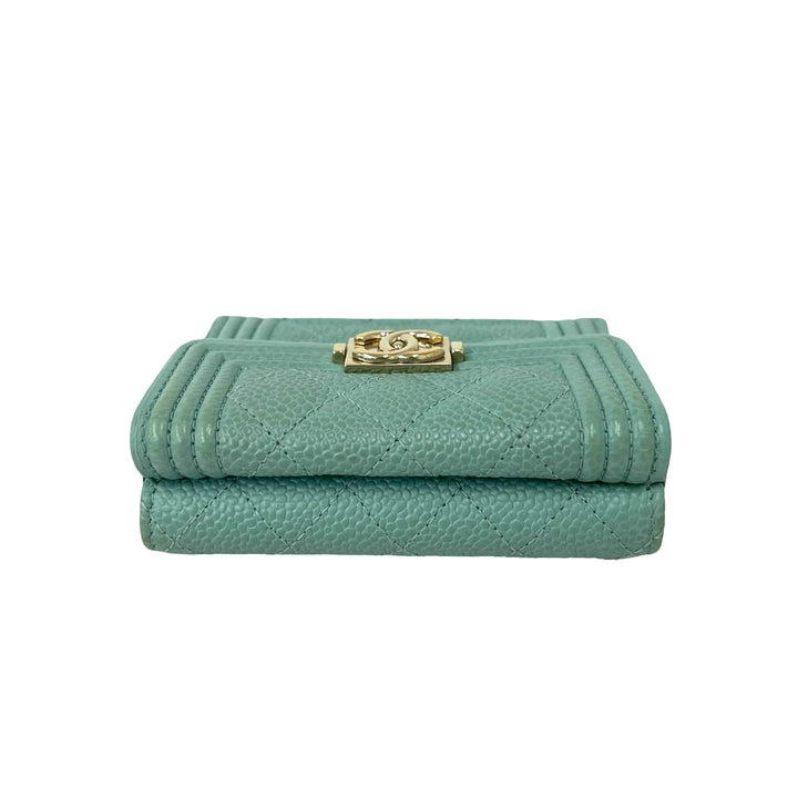 trifold wallet chanel