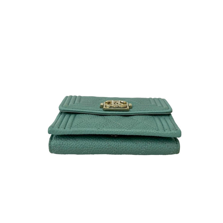 trifold wallet chanel