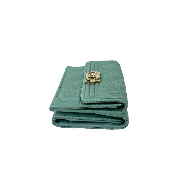 trifold wallet chanel