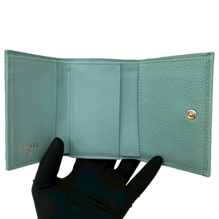 trifold wallet chanel