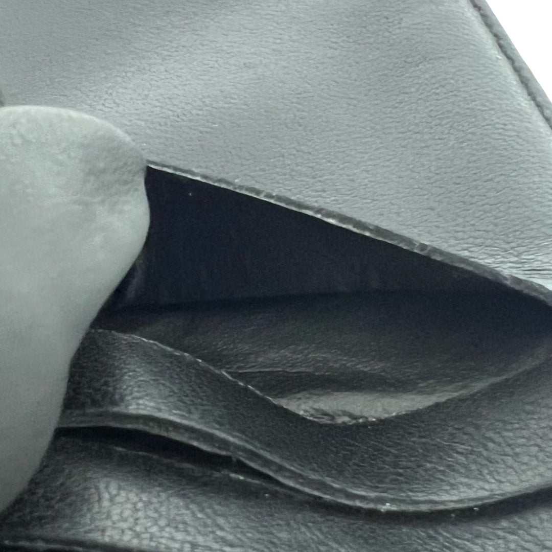 bifold wallet chanel