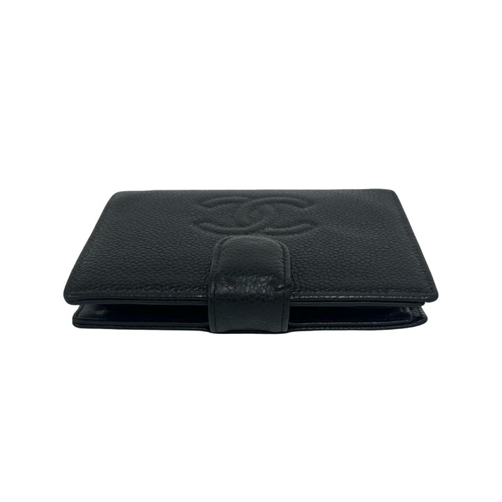 bifold wallet chanel