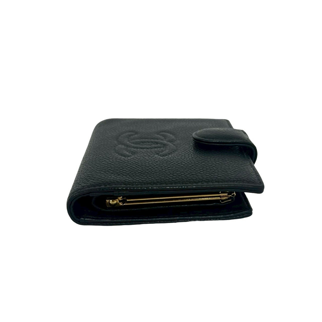 bifold wallet chanel