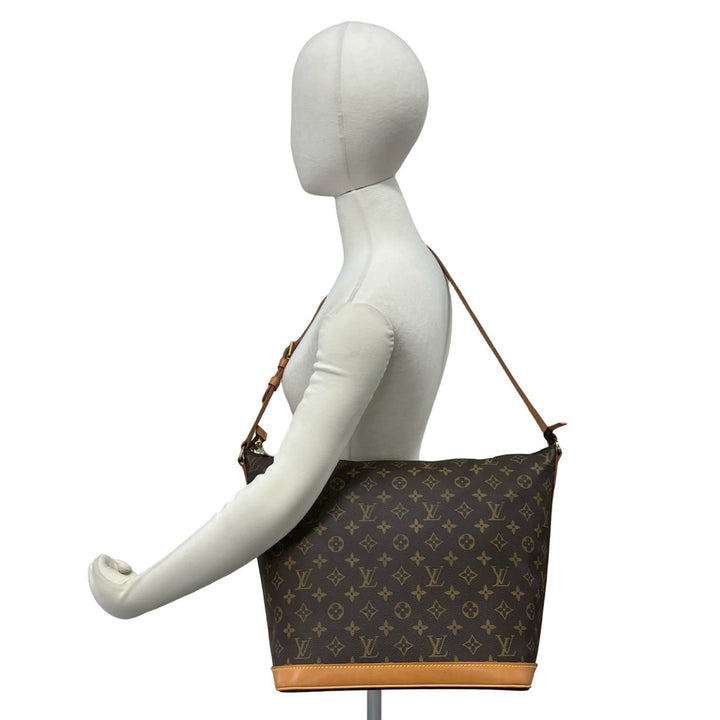 Shoulder bag Louis Vuitton Amfar Three Vanity Star