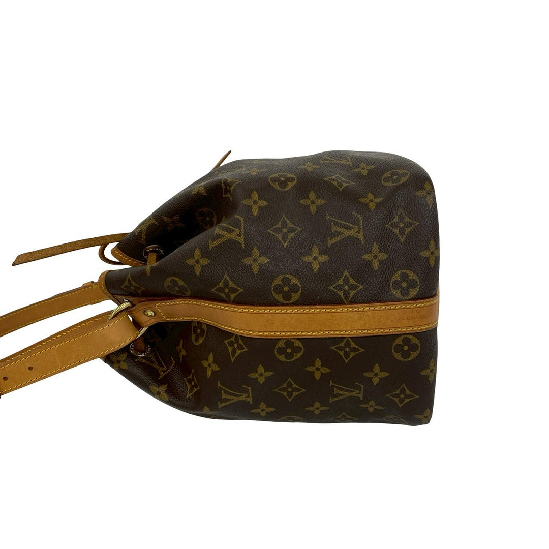 Shoulder bag Louis Vuitton Petit Noe