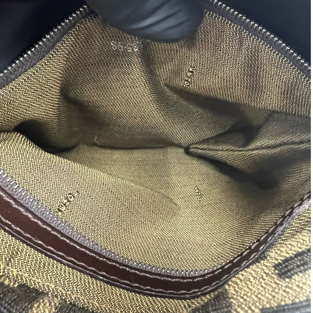 shoulder bag fendi mamma bucket