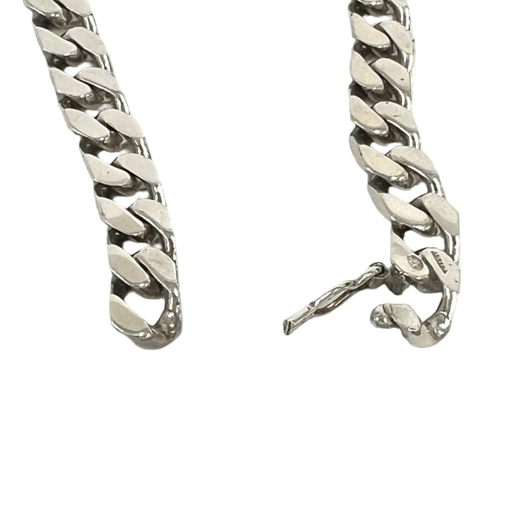 blurRubbingTiffany Center Knot Kihei BureRubbingCut