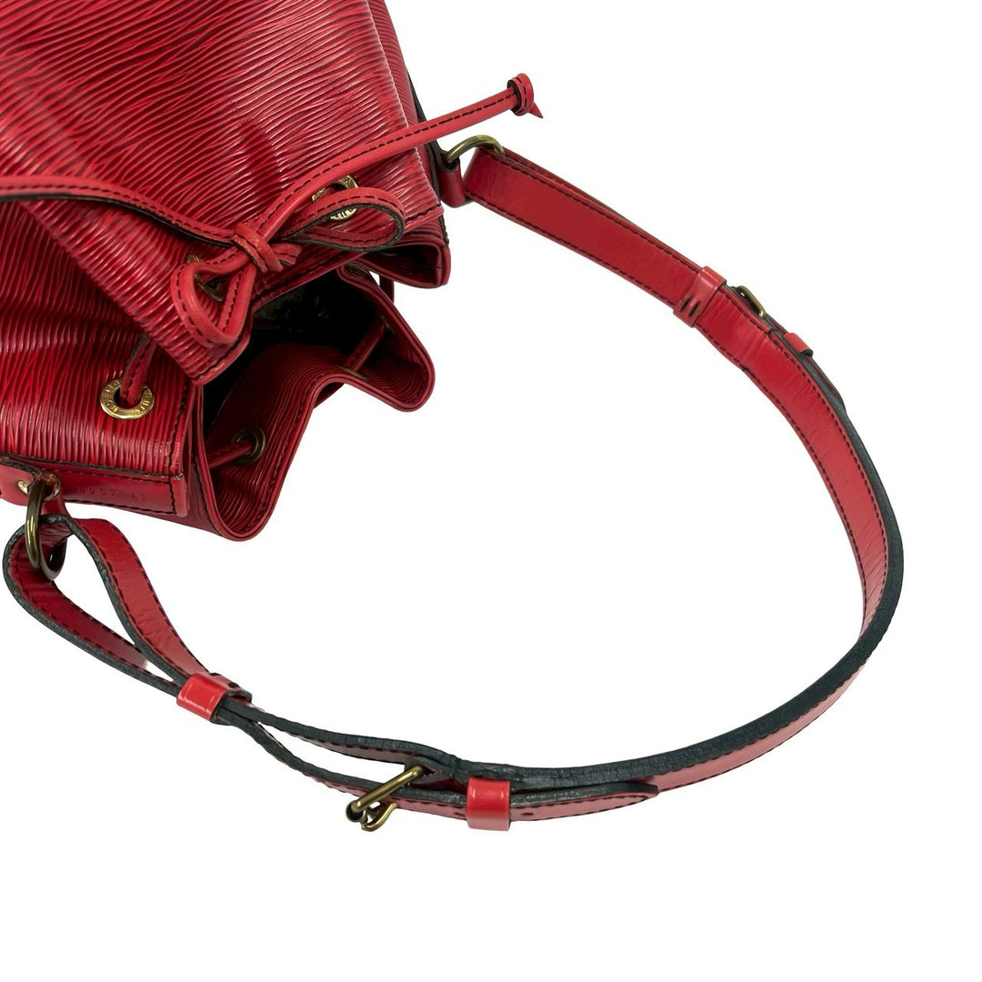 Shoulder bag Louis Vuitton Petit Noe