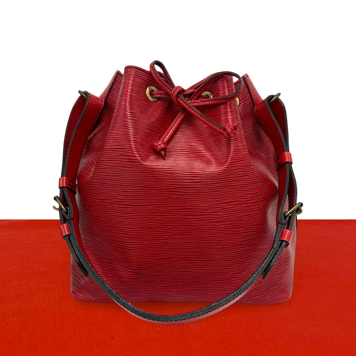 Shoulder bag Louis Vuitton Petit Noe