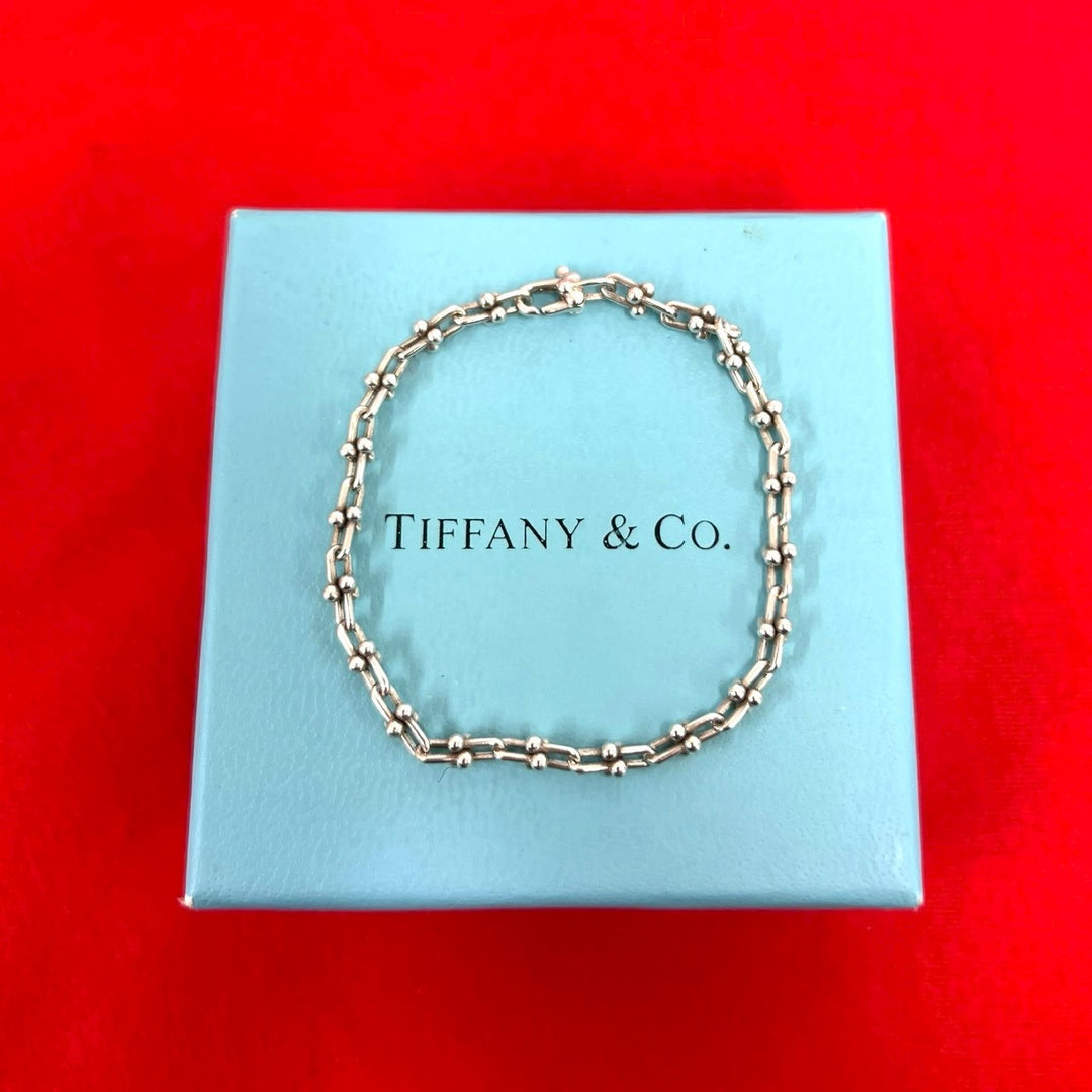 blurRubbingTiffany Hardware Microlink BrakeRubbingCut