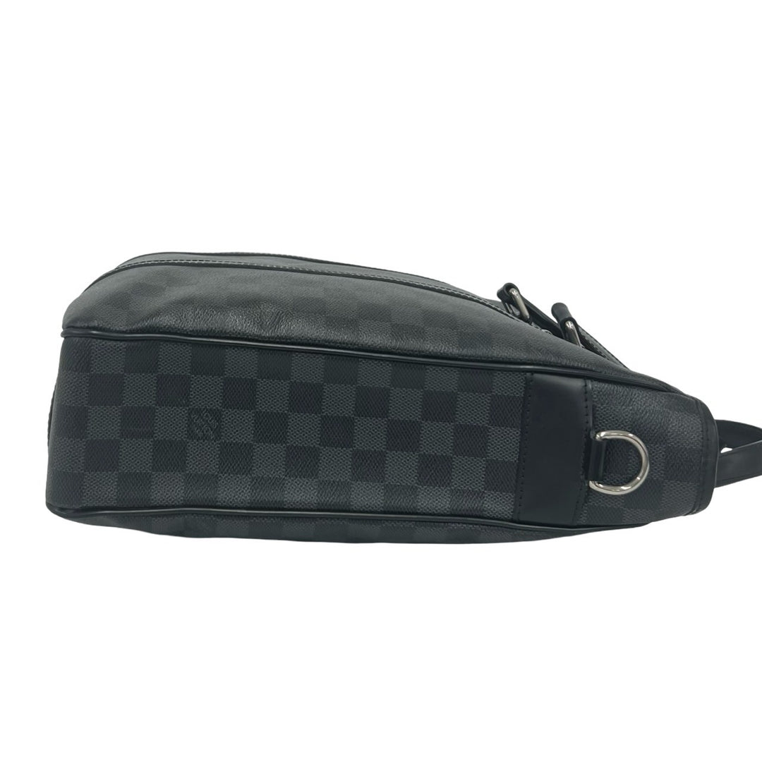 shoulder bag louis vuitton tadao