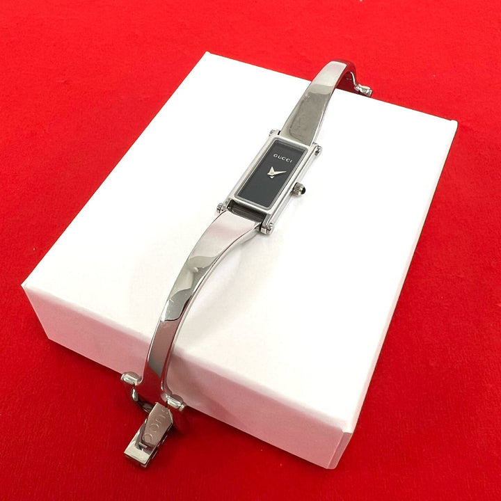 腕時計 グッチ 1500L バングルウォッチ
