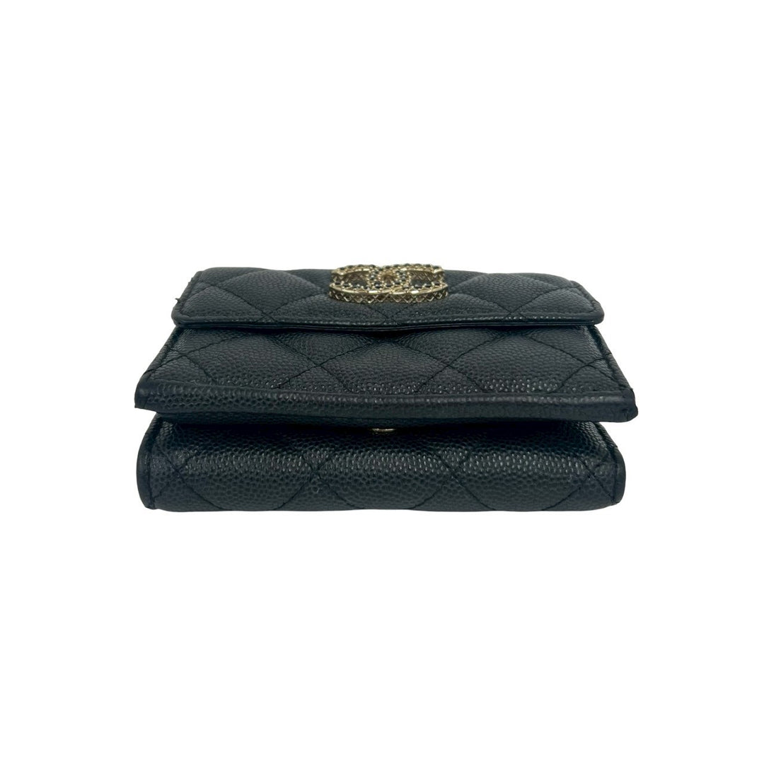 trifold wallet chanel