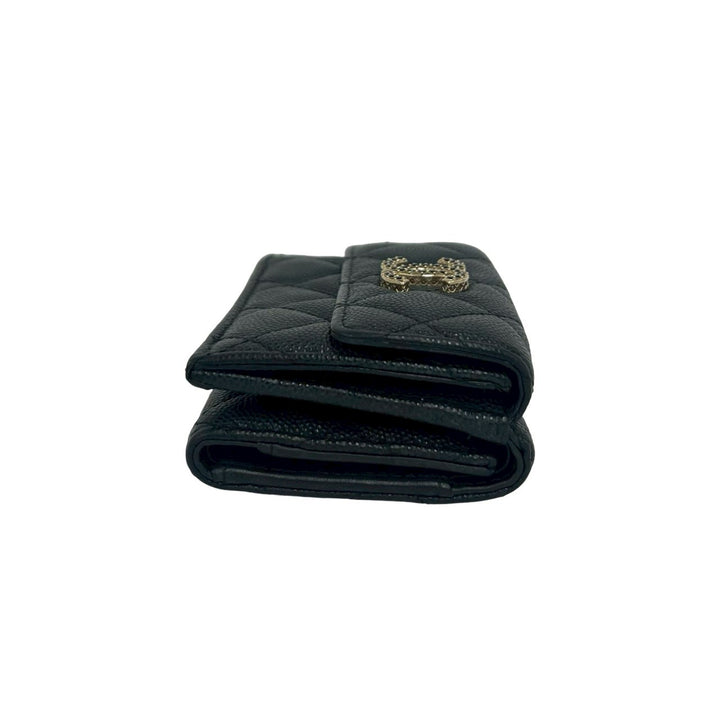 trifold wallet chanel