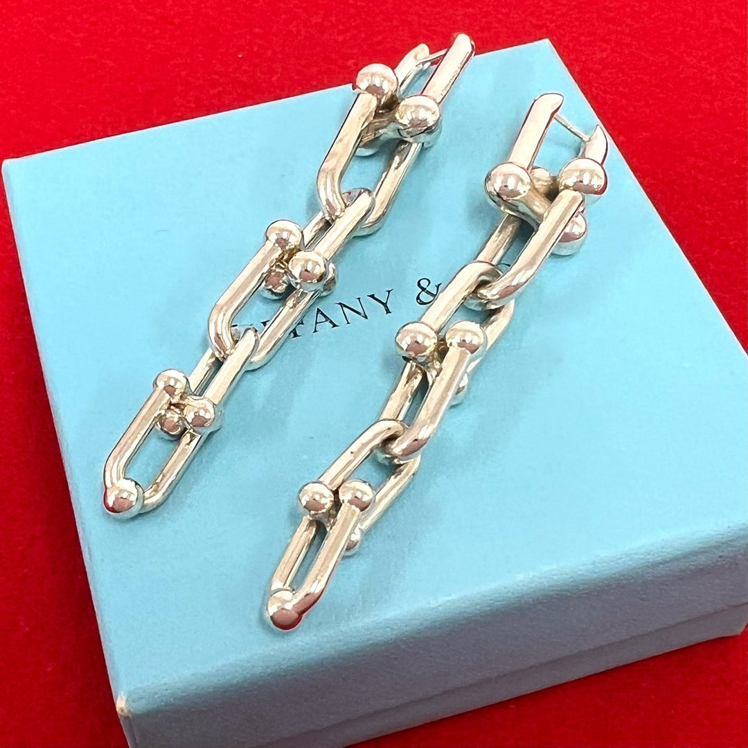 ピアス ティファニー ハードウェア グラジュエイテッド リンク ピアス