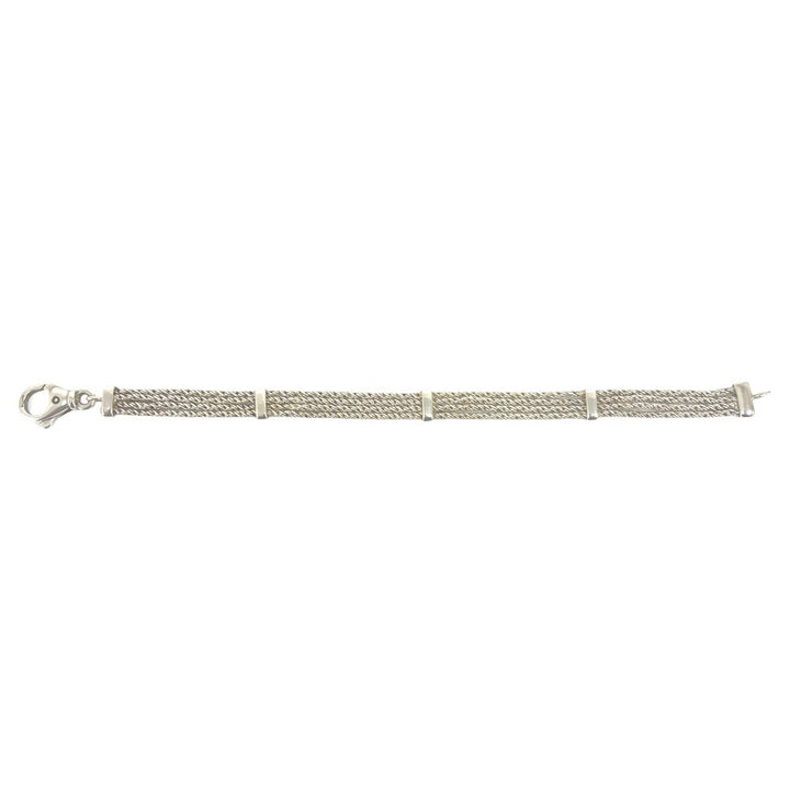 blurRubbingTiffany triple rope blurRubbingCut